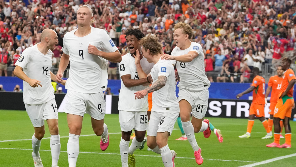 Haaland lleva a Noruega a octavos