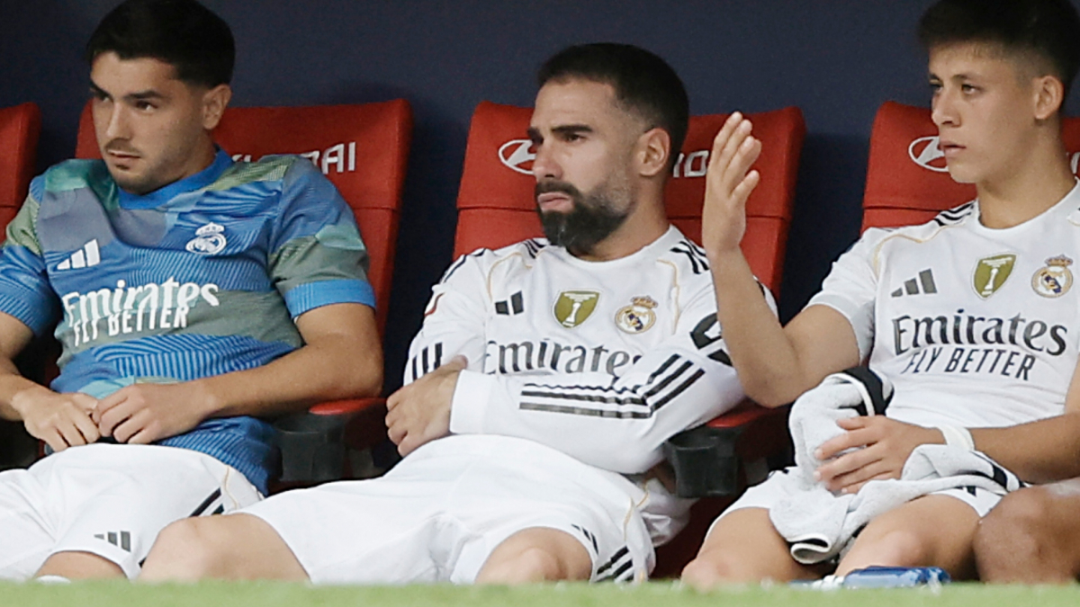 غضب كارفاخال بعد استبداله في خسارة ريال مدريد أمام أتلتيكو مدريد
