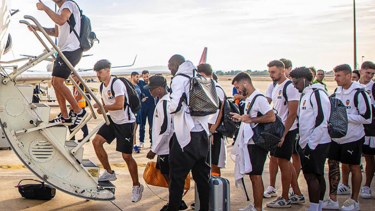  &quot;Necesitamos hombres, no niños&quot;, la frase que retumba en el vestuario del Valencia 