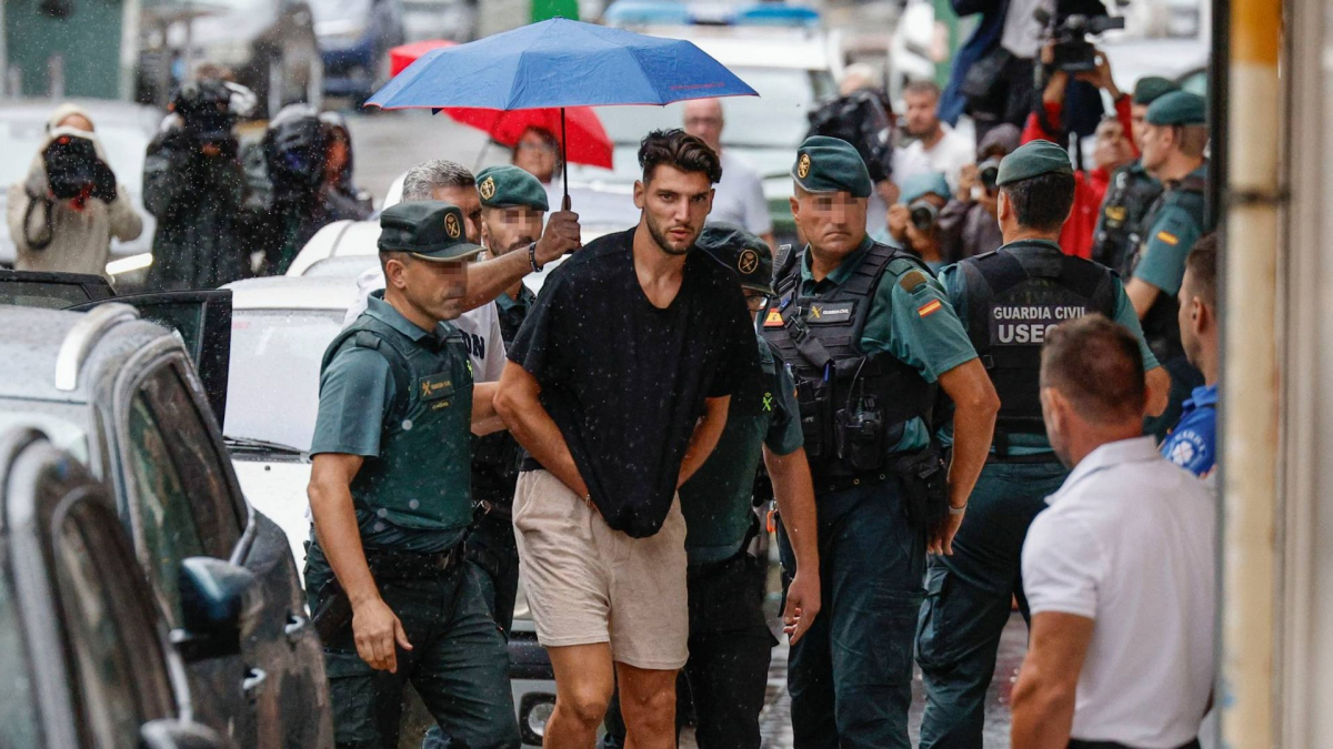  Procesan a Rafa Mir por agresión sexual con violencia 