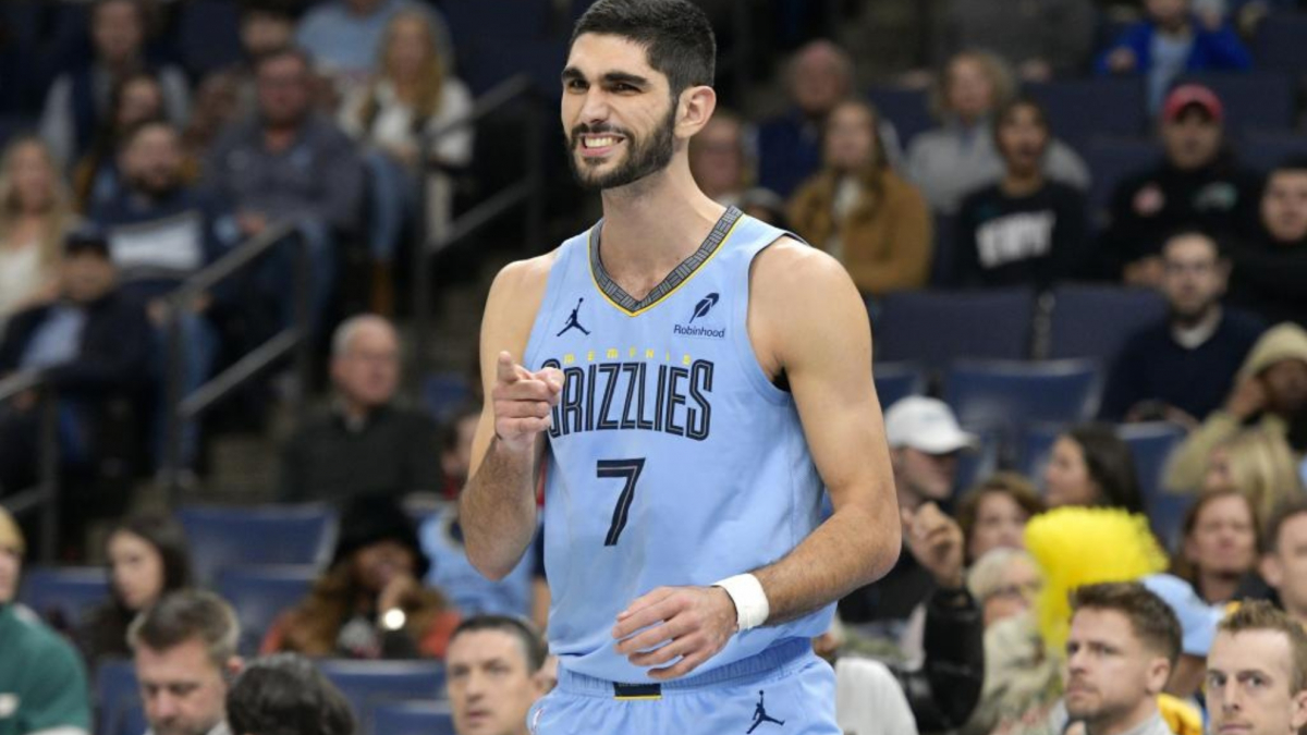 Aldama firma un partido casi perfecto pero no es suficiente para frenar la crisis de los Grizzlies