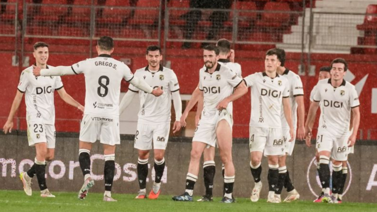 El Burgos tiene mucho peligro fuera de casa