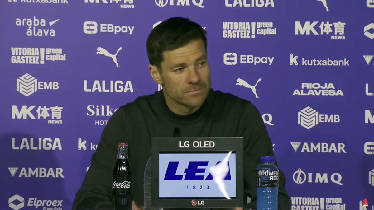 Xabi Alonso sospecha ya del VAR<br>