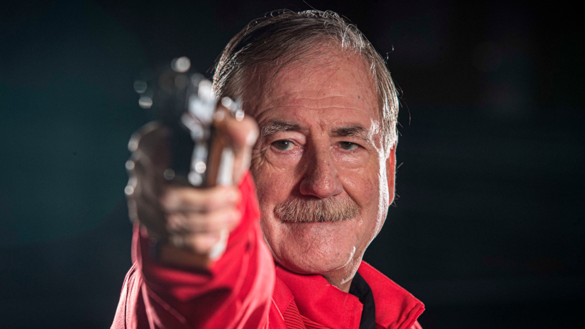 Miguel Francés desafía al CSD y afirma que seguirá al frente de la Federación de Tiro Olímpico