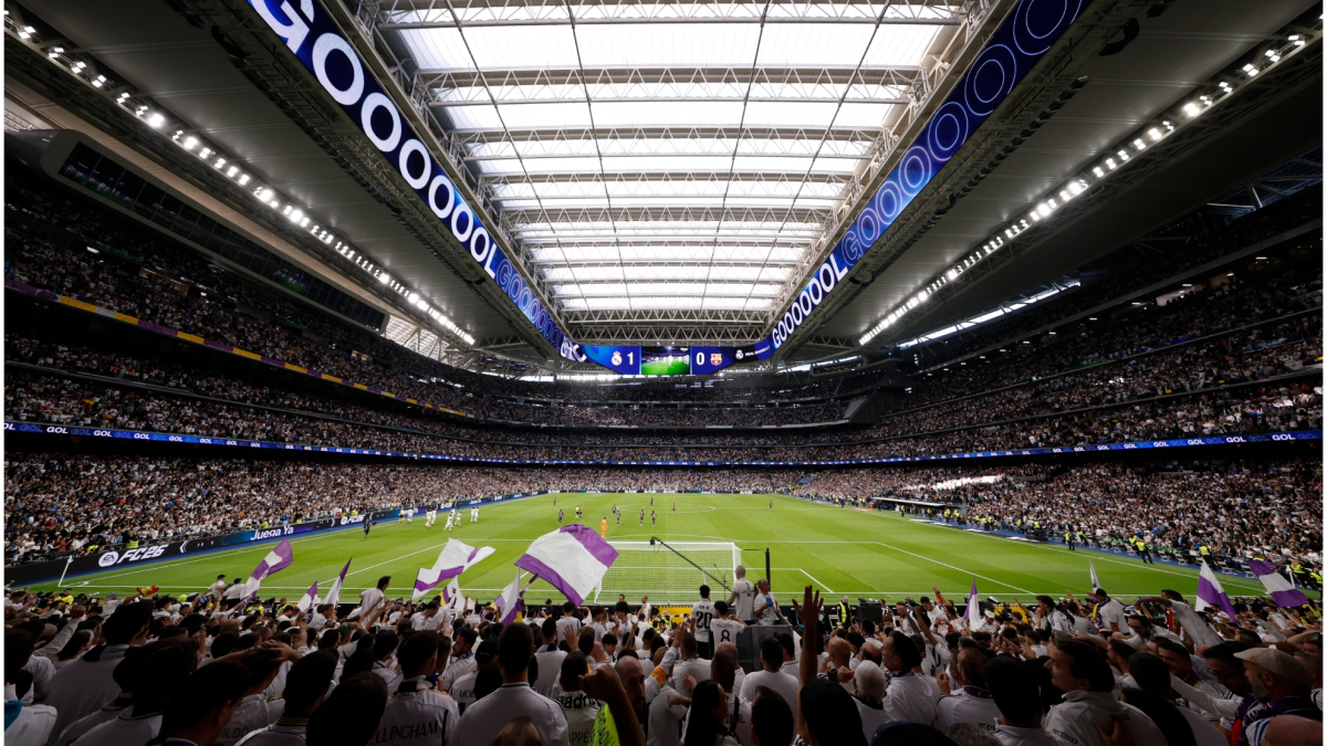 "Se puede reducir la insonorización del Bernabéu a la mitad"