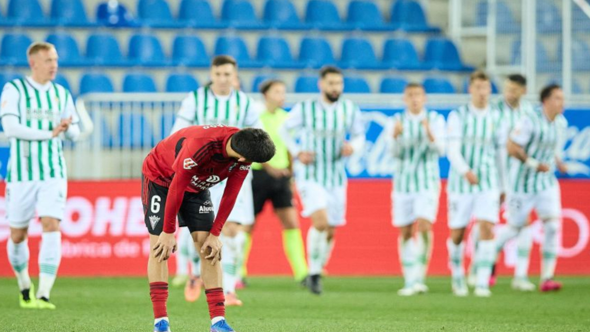 Otro varapalo para el Mirandés: el Córdoba gana con goles en el 1' y el 91'