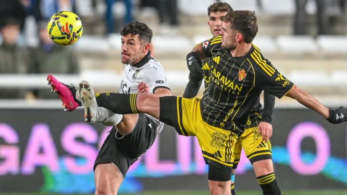 Un golazo para la esperanza: Bakis empata en el 92' y el Zaragoza deja de ser colista