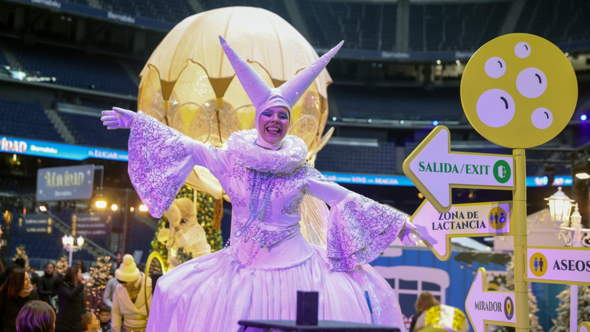 La Navidad invade el Bernabéu: "Se convertirá en la bola de nieve más grande del mundo"