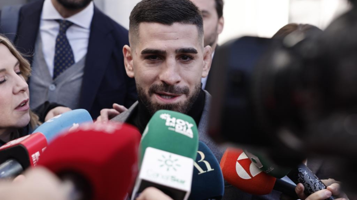 Topuria declara en un Juzgado de Violencia Sobre la Mujer de Móstoles