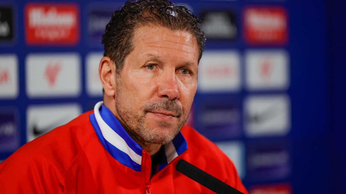 Simeone pide disculpas a Florentino y Vinicius