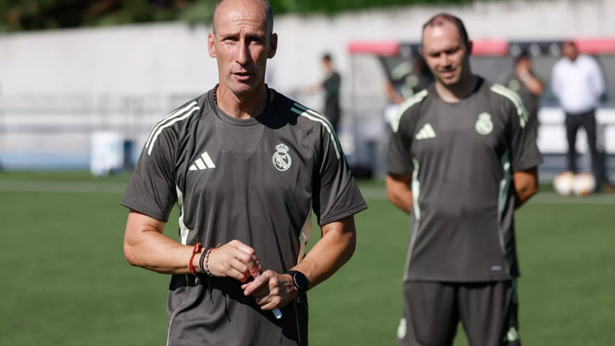 Toril apunta al Castilla y el club despide al técnico del Madrid C
