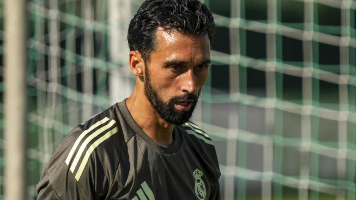 Arbeloa dirige su primera sesión sin Mbappé y con Pintus a los mandos de la parcela física