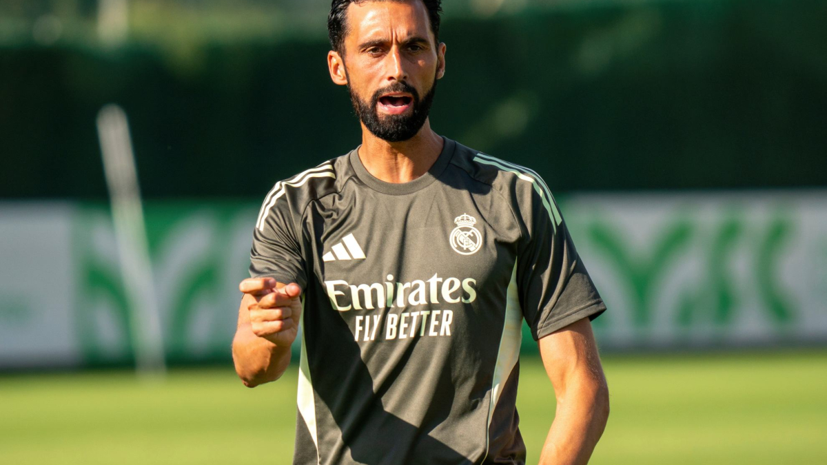 Arbeloa, el técnico que une táctica y personas