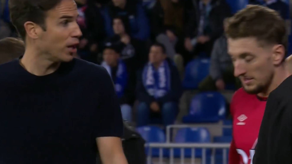 Balliu, cambiado en el minuto 40 e Iñigo se lo explica: "Tú te rompes .... ¿y qué hacemos?"