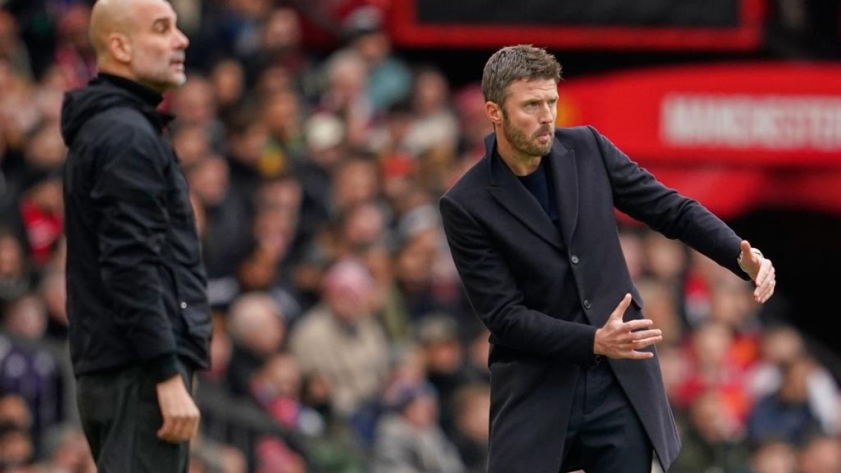 Carrick revitaliza al United en el 'Derby' y mete al City en crisis