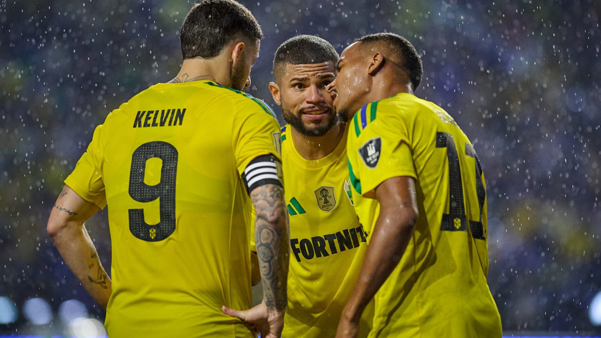 Lipao, Leleti y Kelvin 'coronan de oro' a Brasil