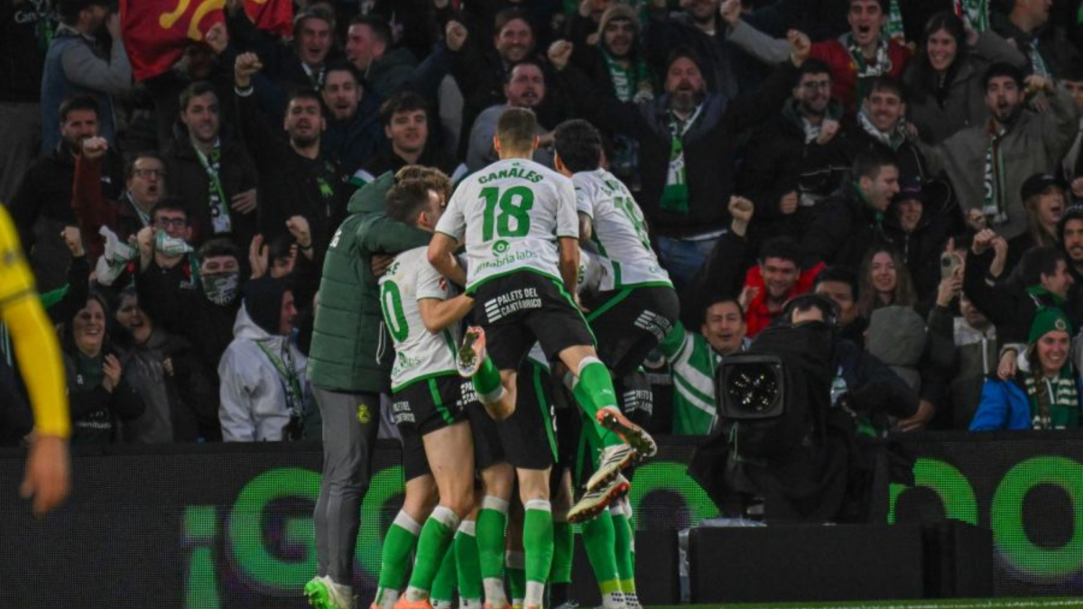 El Racing es más líder