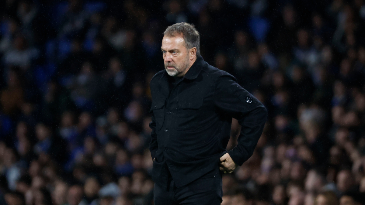 La pregunta de Flick en rueda de prensa que va a dar que hablar: "¿Es el mismo árbitro?"<br>