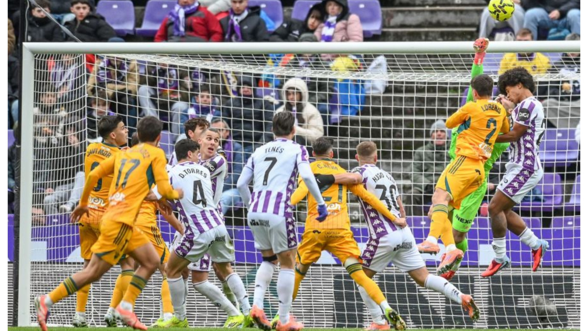 Puertas mantiene la racha del Alba y el Pucela sigue atascado en Zorrilla