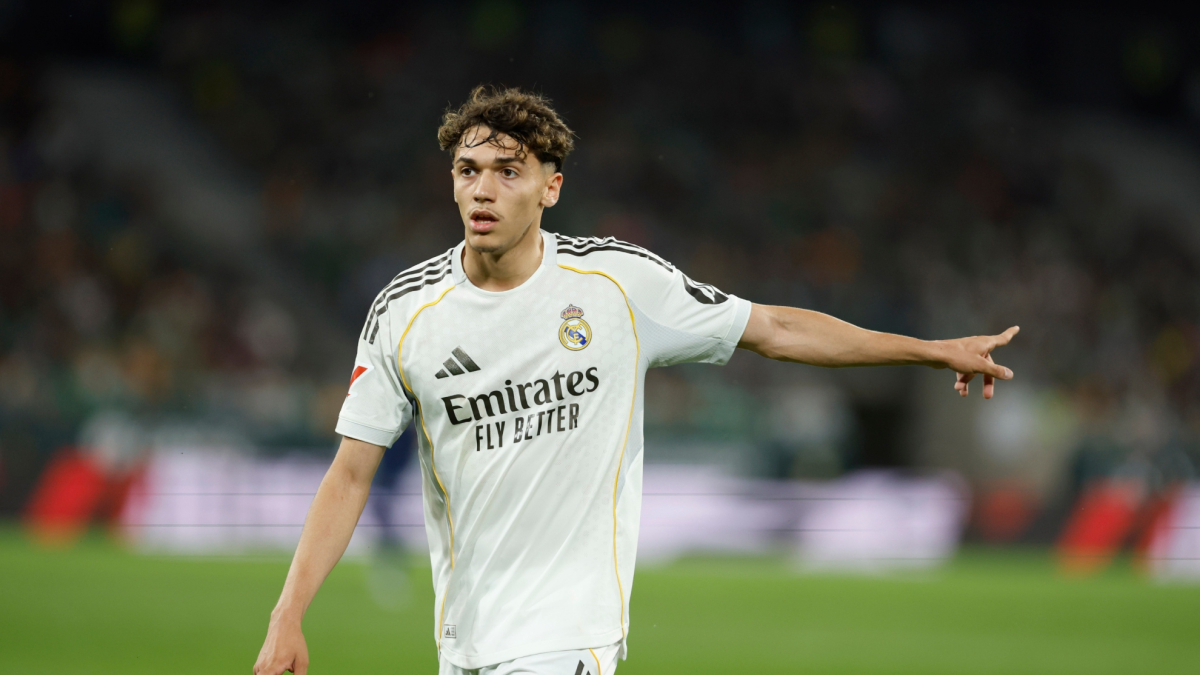 Thiago Pitarch vuelve con el Castilla