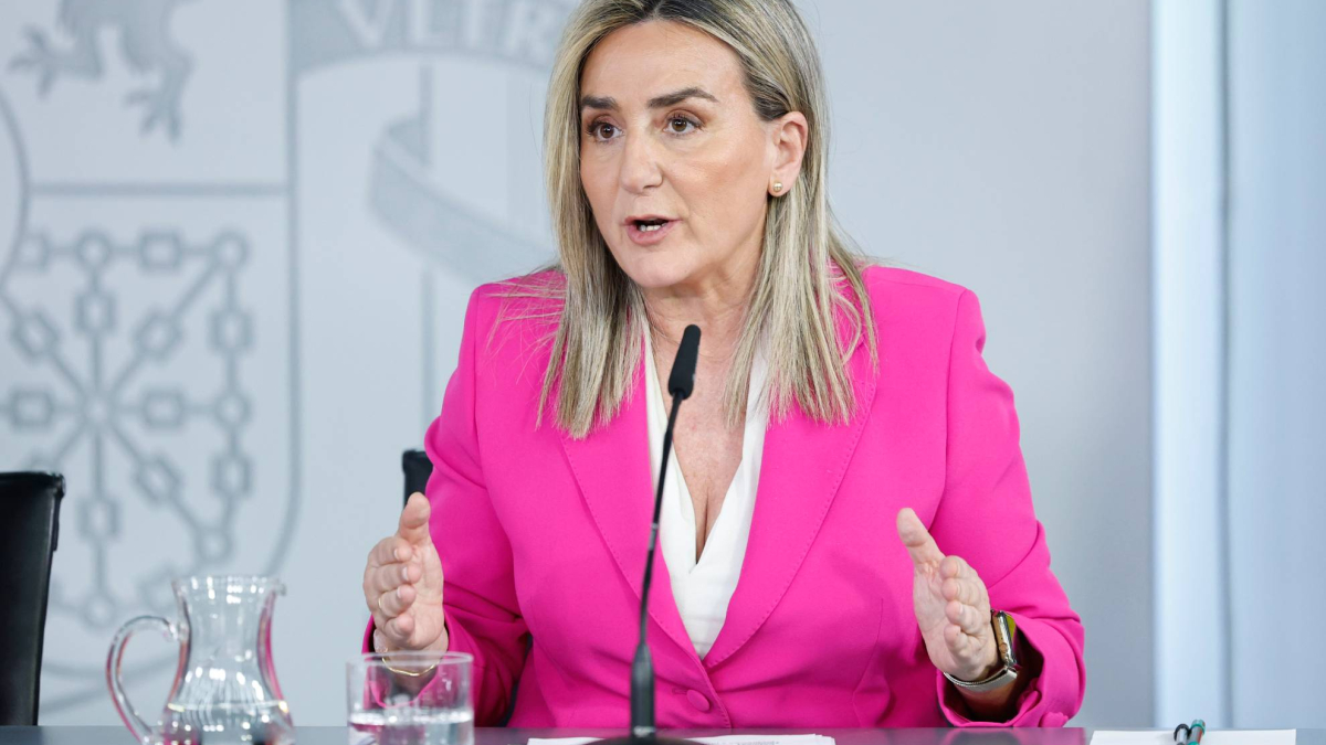 La nueva ministra de Deportes: "Lo más difícil del Ministerio es el fútbol... demasiado hombre"