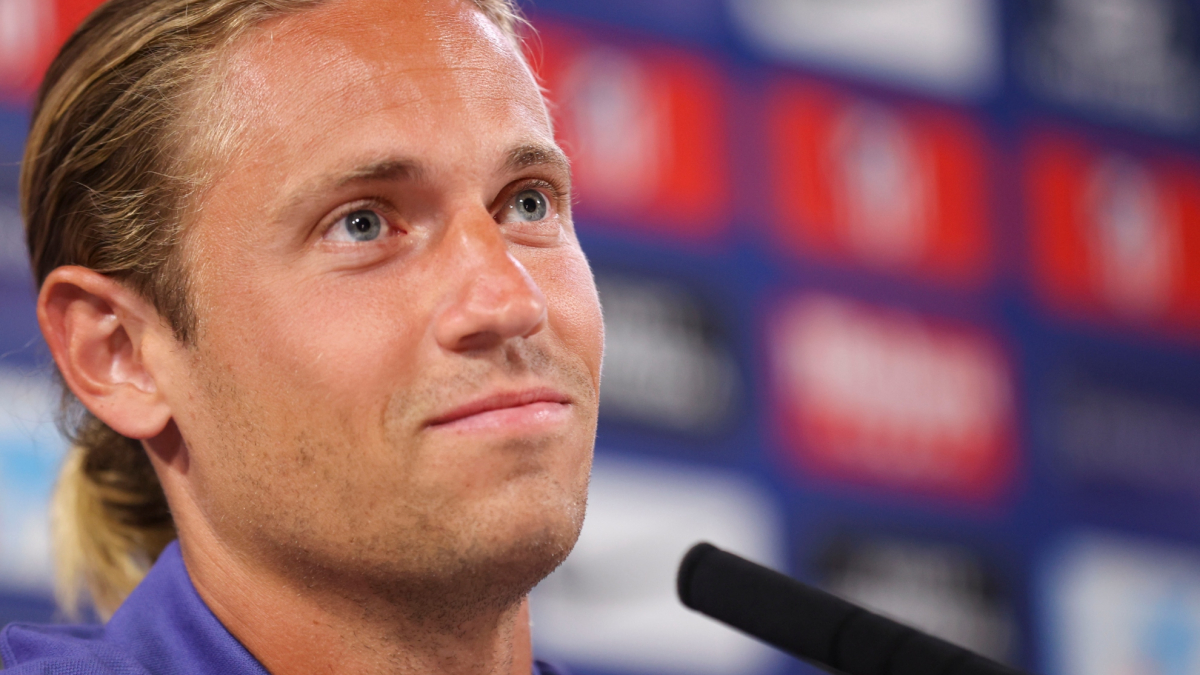 England attackerar... och Llorente svarar: "Jag kan bara säga tack"