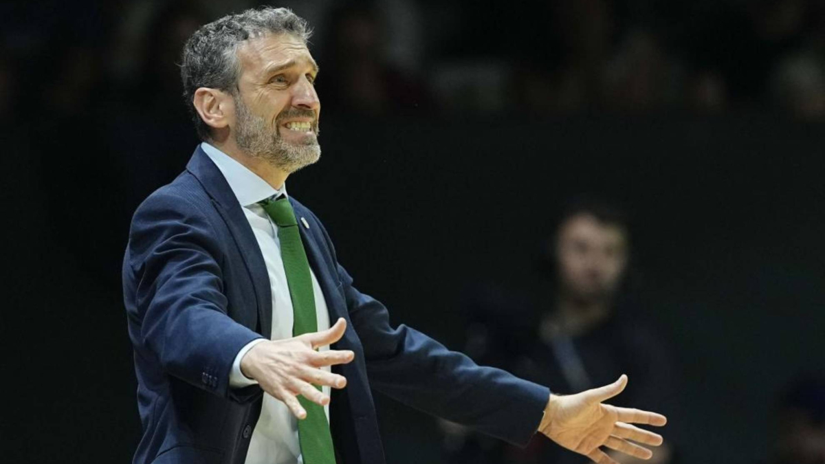 Barça gör ett uttalande för att förneka kontakter med Ibon Navarro