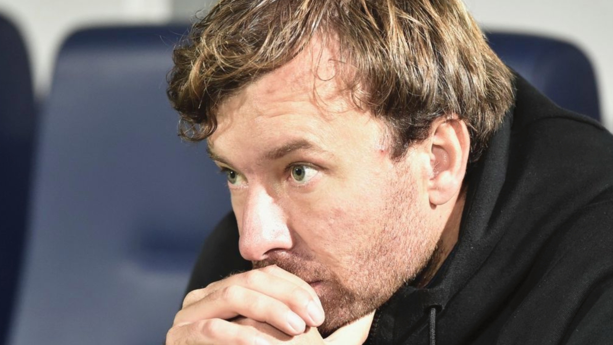El fútbol rectifica: sancionado de por vida el entrenador checo Vlachovský