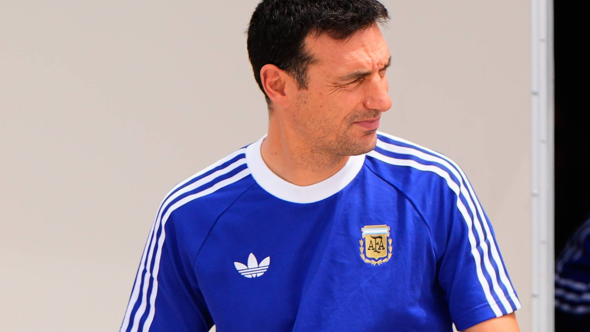 Scaloni revisa candidatos para el Mundial