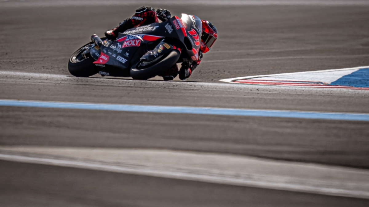 Manu González, líder incontestable en Moto2