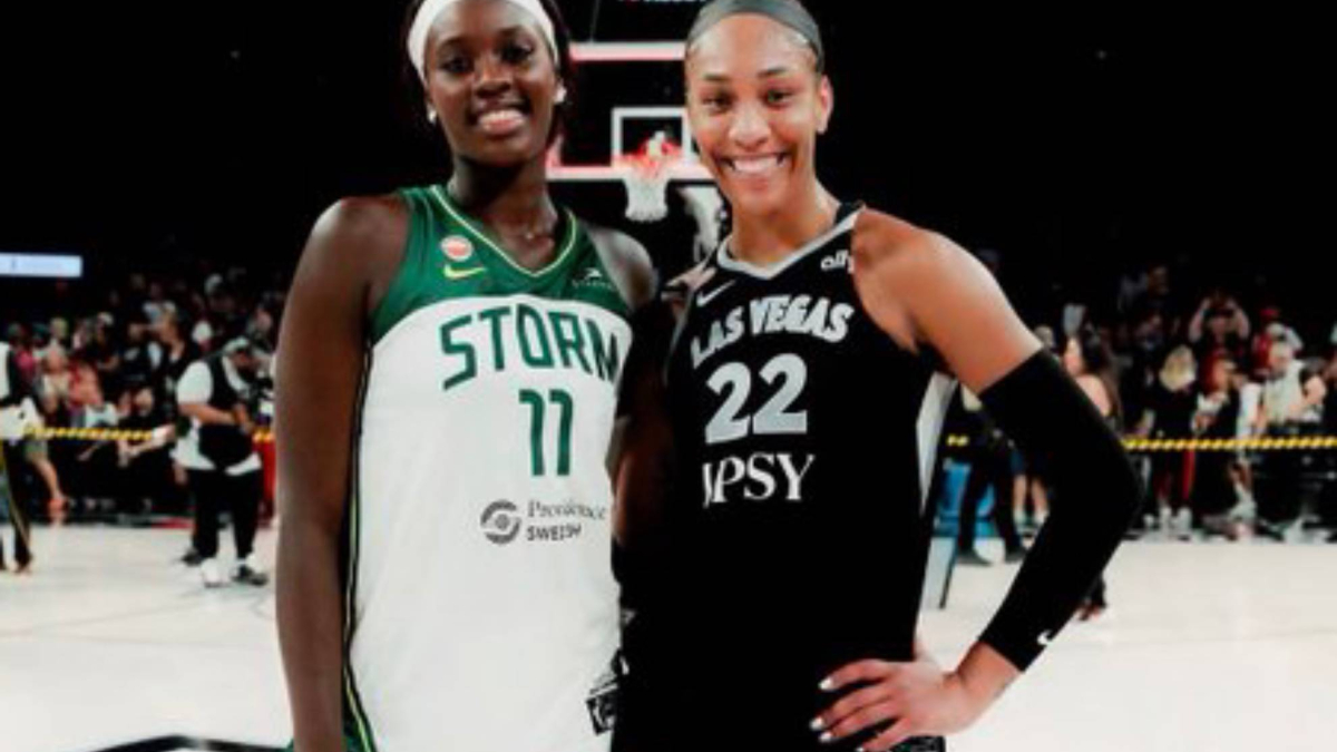 La española Awa Fam se consagra con 19 años en en la WNBA an