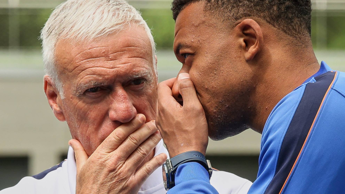 "Mbappé es nuestro capitán y debo ser estúpido por ponerlo de delantero centro"