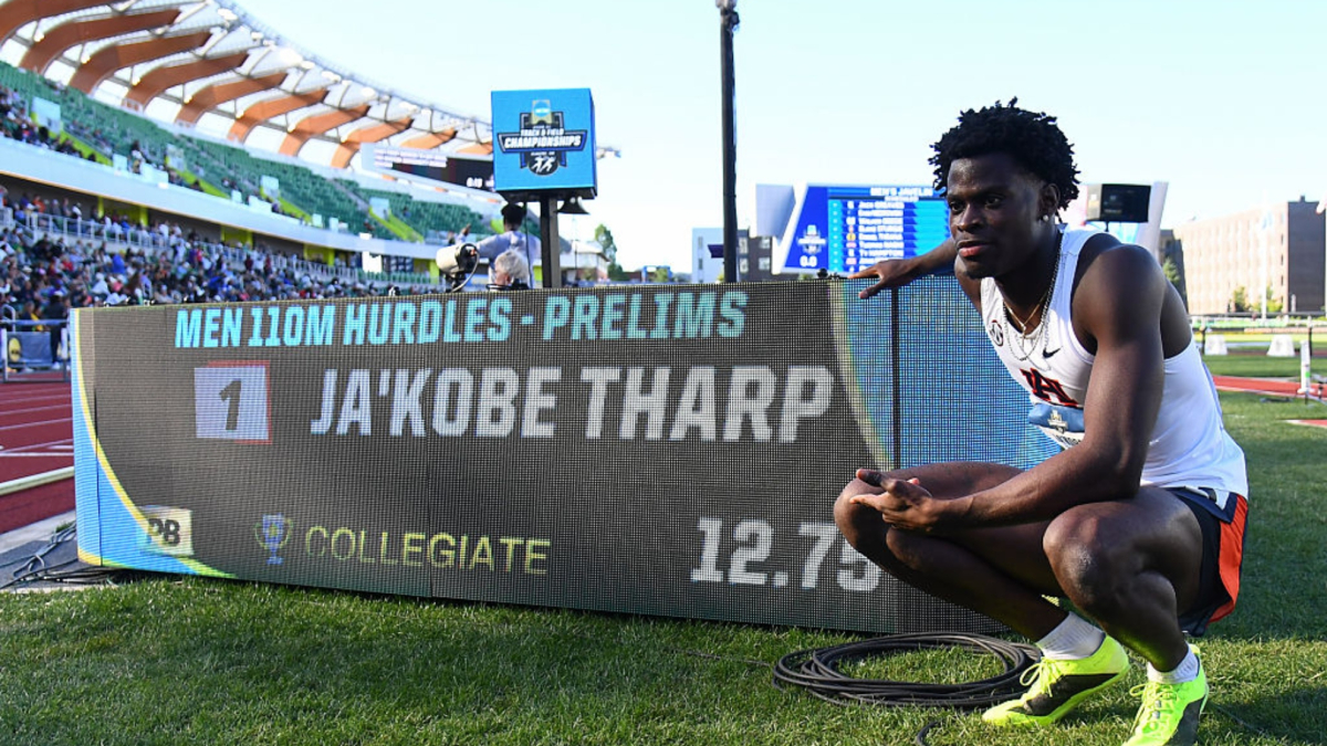 Estratosférico récord mundial de 110 vallas del ¡universitario! Ja'Kobe Tharp