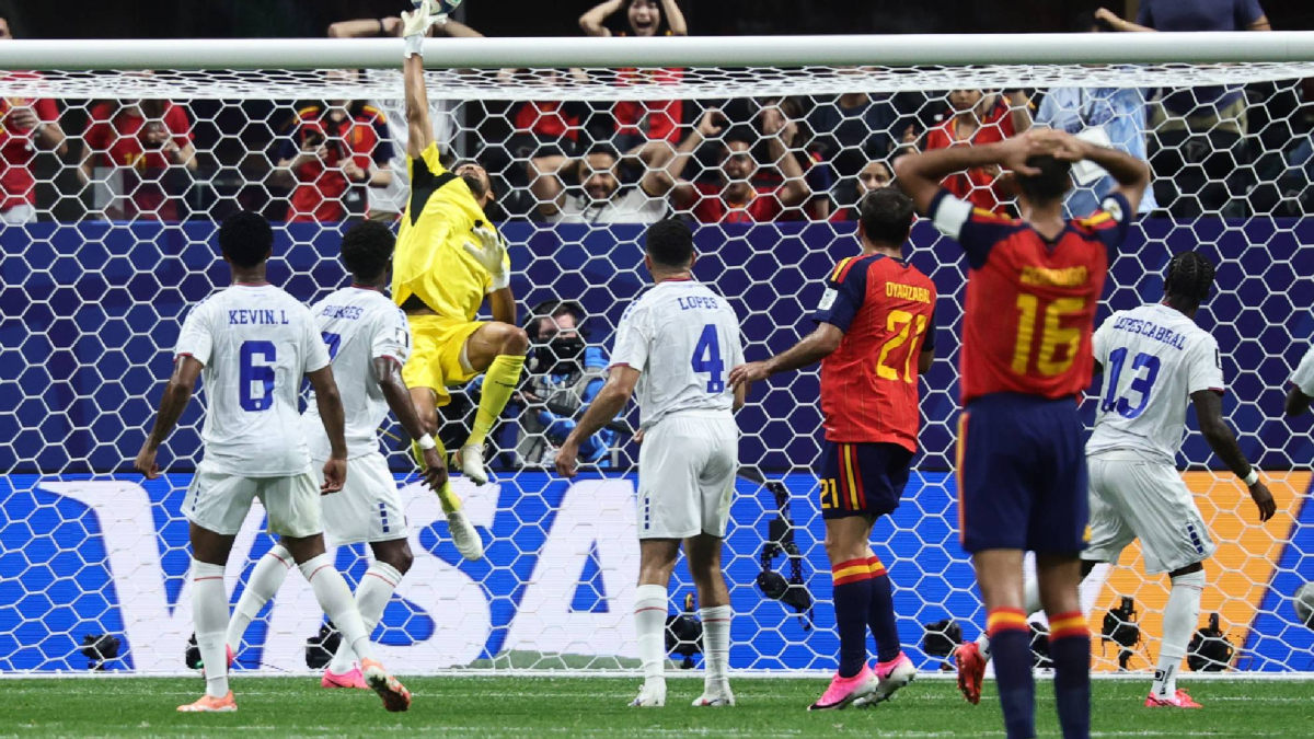Gonzalo Miró, contundente tras el empate de España ante Cabo Verde: "La primera media hora la hemos tirado a la basura"