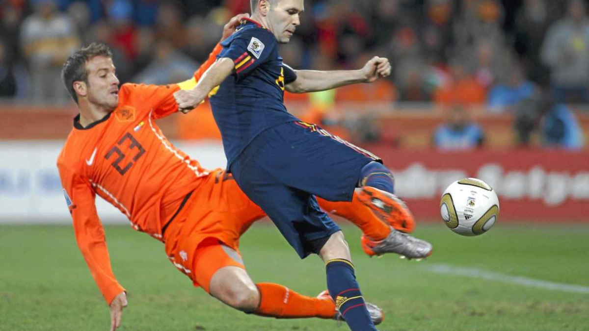 Iniesta escribe en MARCA: "Lo nuestro fue aún peor..."<br>