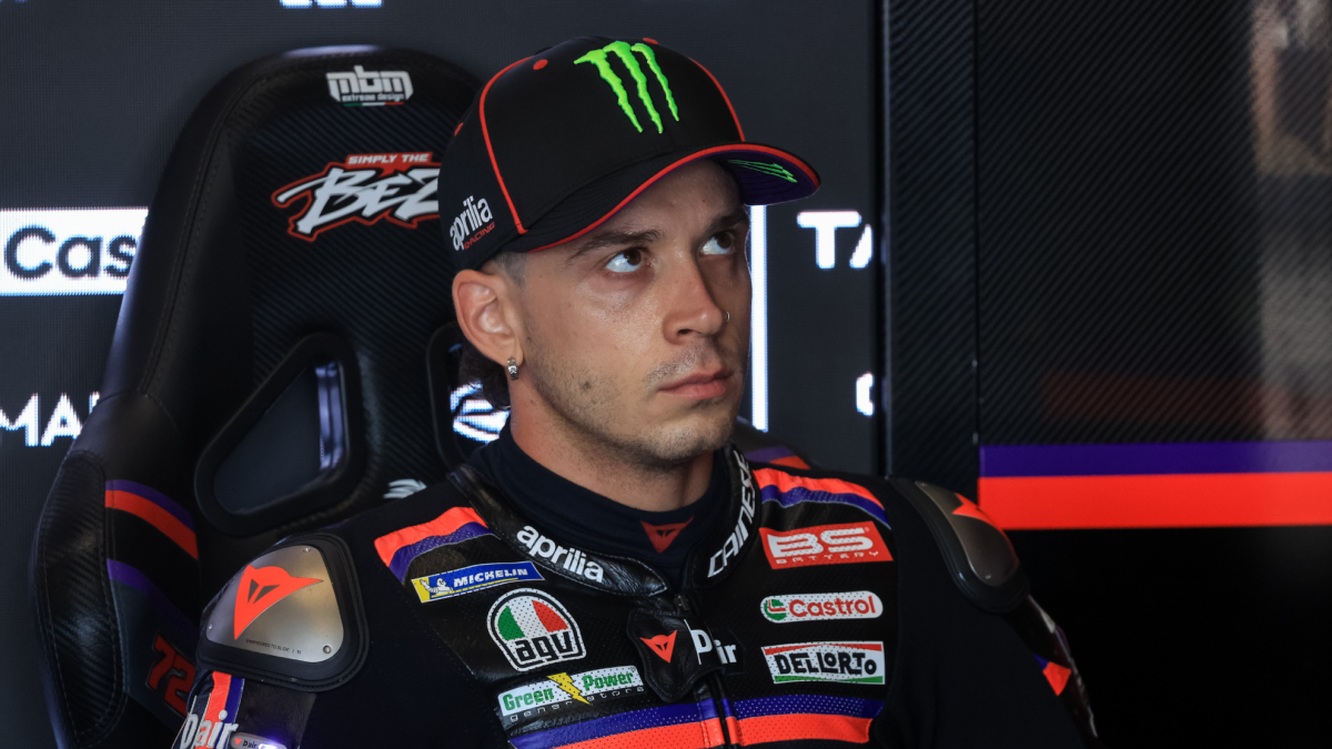 Bombazo: Bezzecchi, sancionado por pegar a un comisario de MotoGP