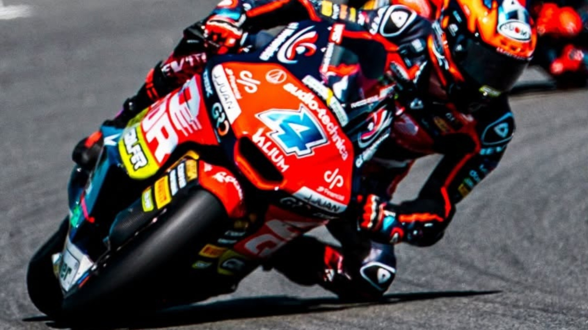 Ortolá se estrena en Moto2 de forma magistral