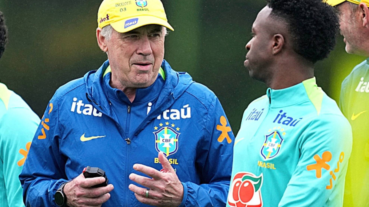 Ancelotti 'mima' a Vinicius con Brasil