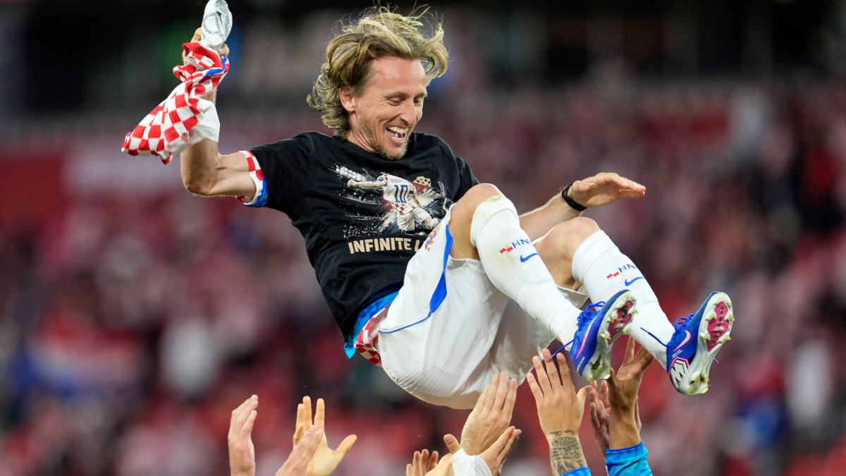 Budimir y Livakovic salvan los papeles a Modric