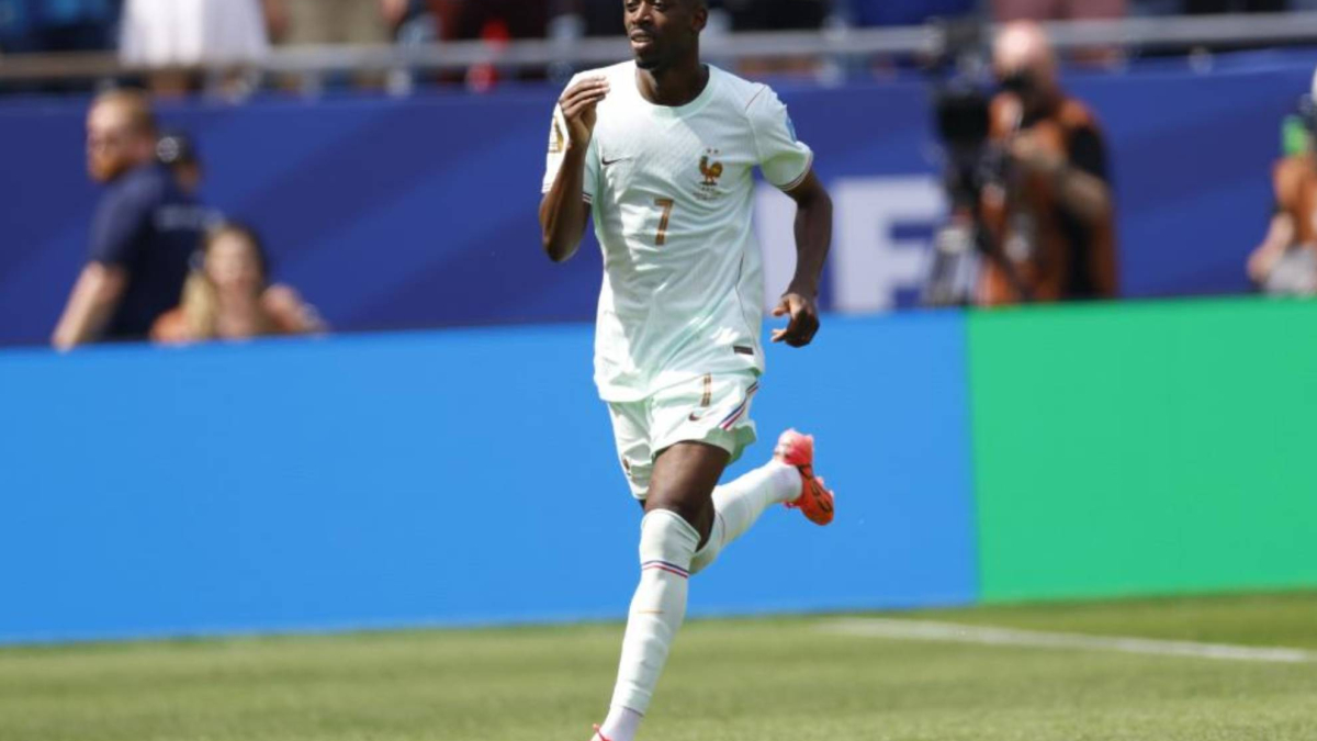 Dembélé, hat trick y celebración con mensaje
