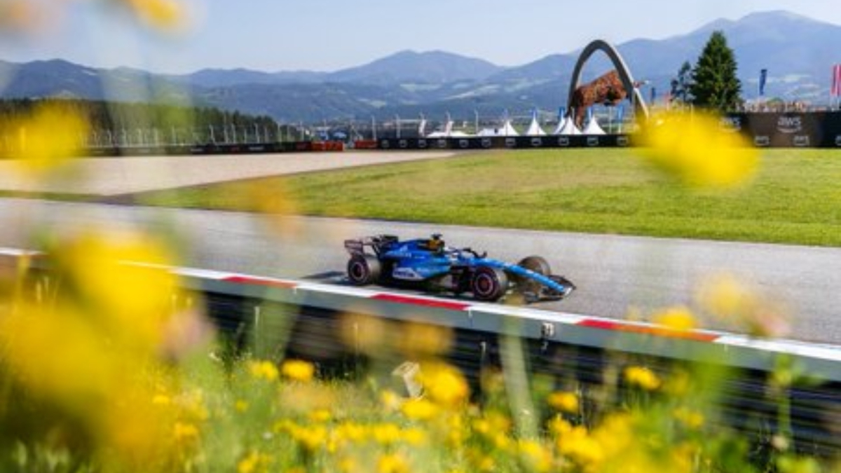 Accidente de Verstappen y Sainz y Alonso, eliminados a la primera
