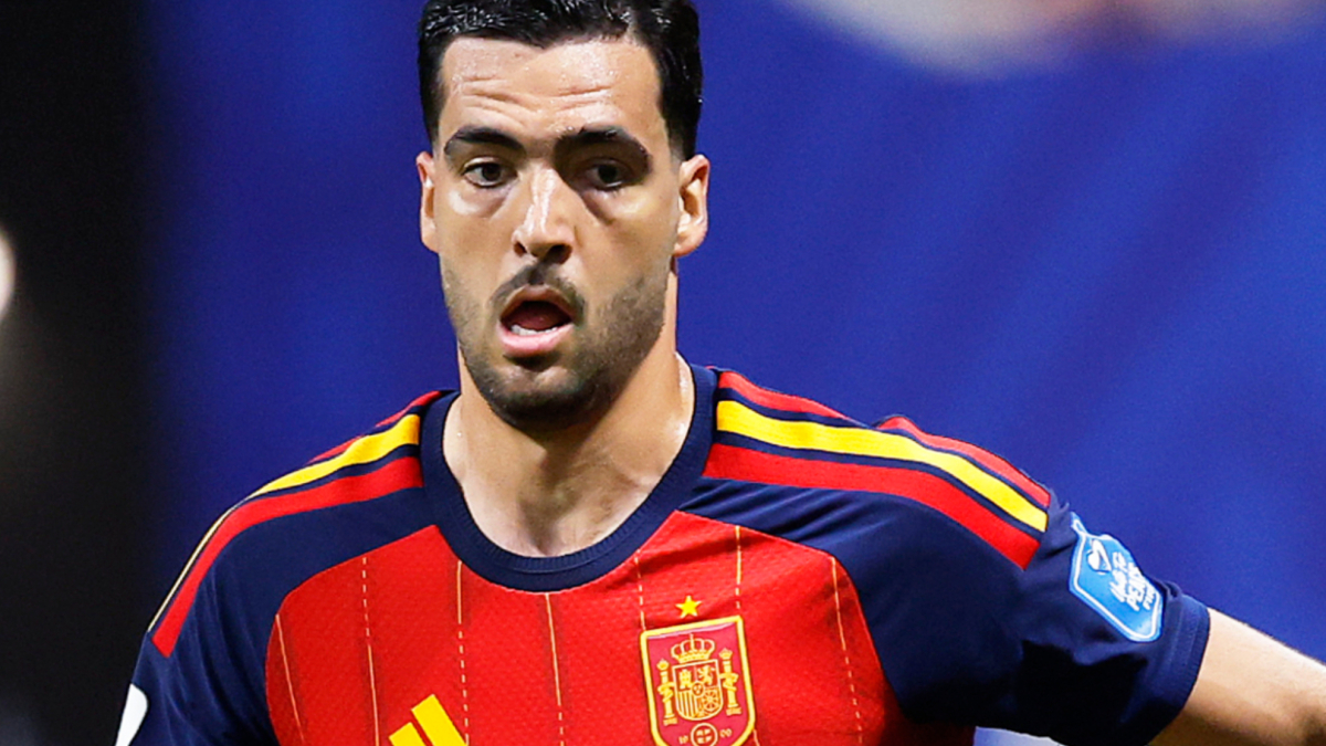 Sólo Oyarzabal supera a Mikel Merino