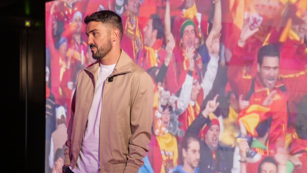 David Villa recorre la Sala La Roja de LEGENDS y nos da su pronóstico para la cita mundialista
