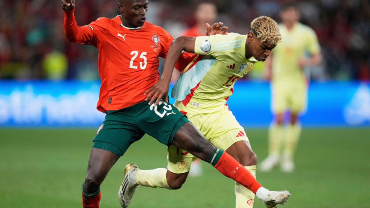 Nuno Mendes responde a Lamine: "Ya vi el vídeo... me gusta jugar contra él"