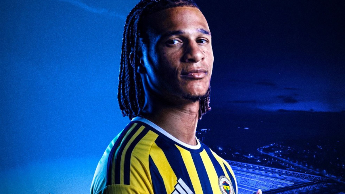 El City de Pep se sigue desintegrando: Aké se marcha al 'Fener' con Asensio