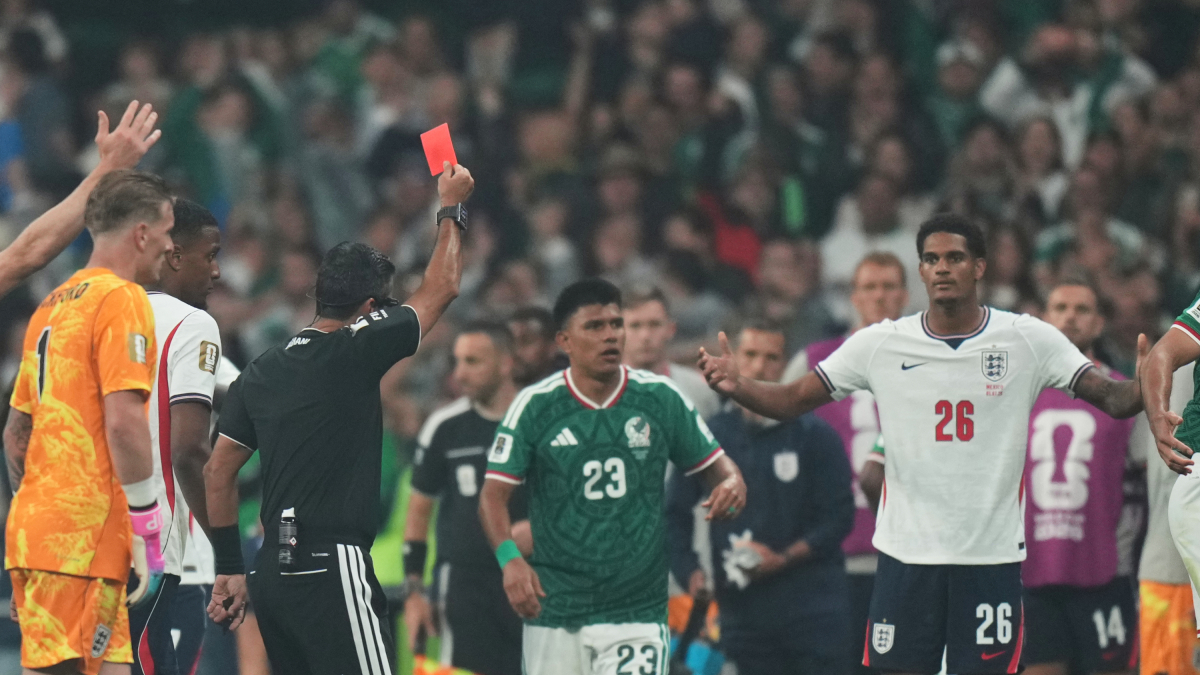 En Inglaterra piden a la FIFA aplazar la sanción de Quansah hasta que termine el Mundial