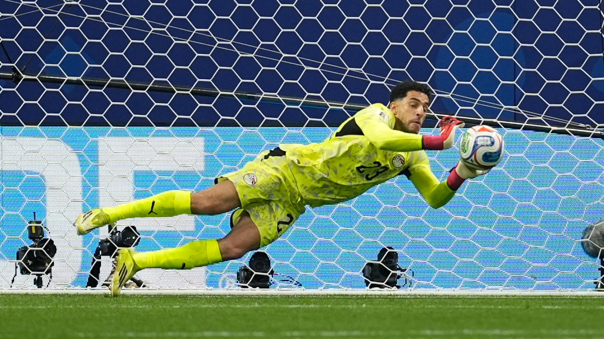 Quién es Mostafa Shobeir, el portero de Egipto que ha parado un penalti a Messi: su padre cambió las normas del futbol