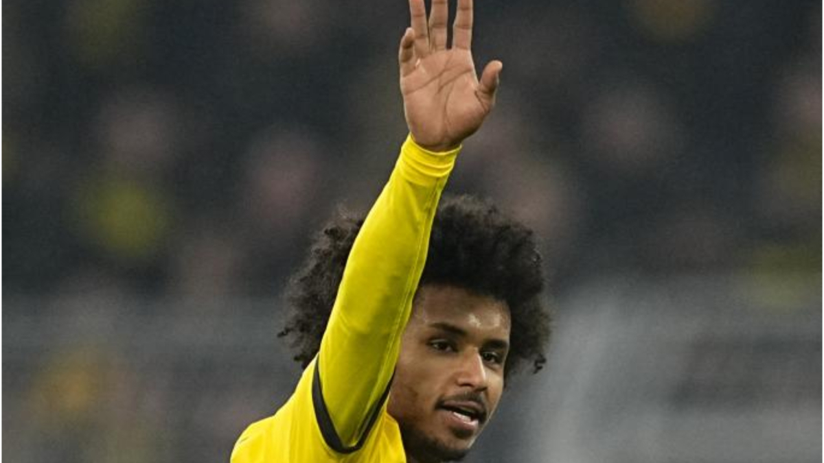 Adeyemi no se incorpora a la pretemporada con el Borussia Dortmund