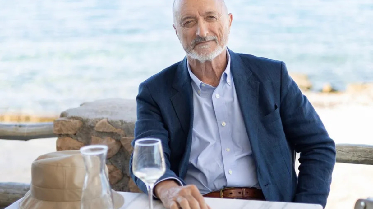 La salida de tono de Arturo Pérez-Reverte en redes: "Su señora madre ha subido las tarifas"