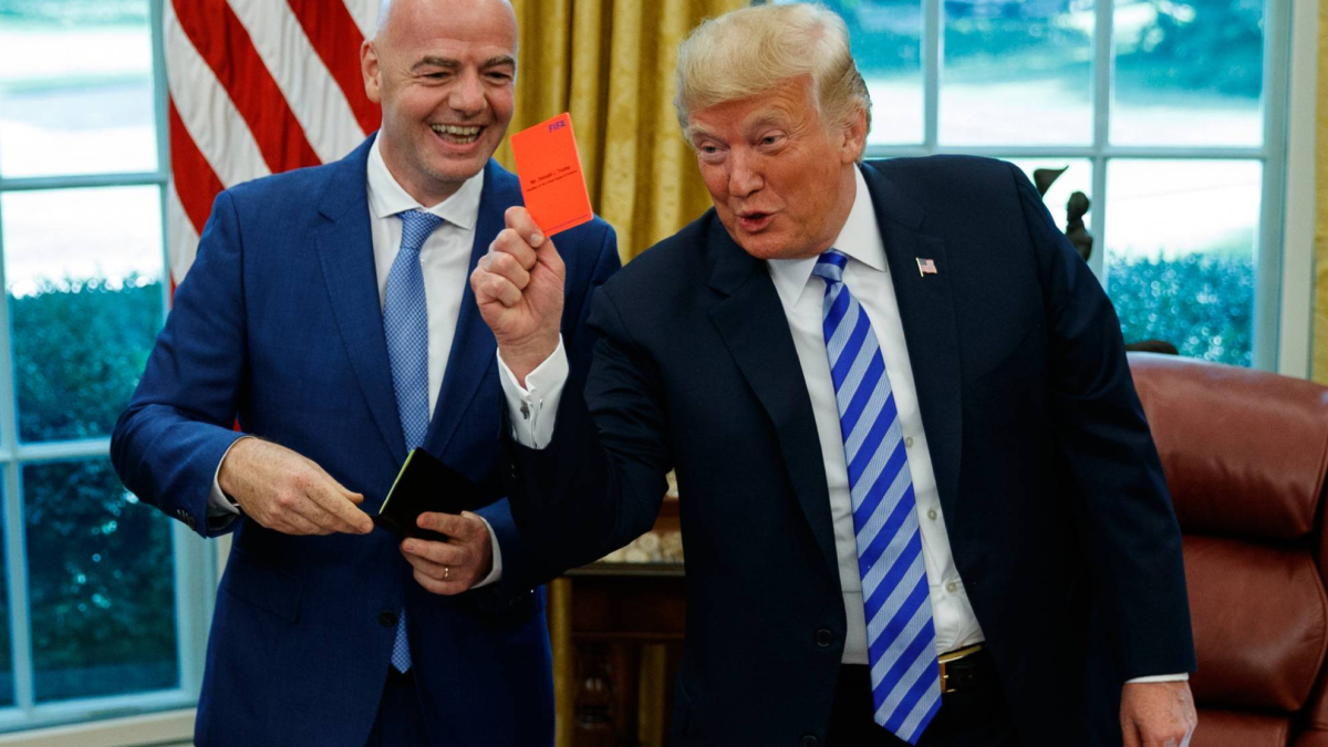 Trump avisa sobre Infantino<br>